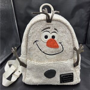 Loungefly Disney Olaf Sequin Mini Backpack -slight discoloration in last pic